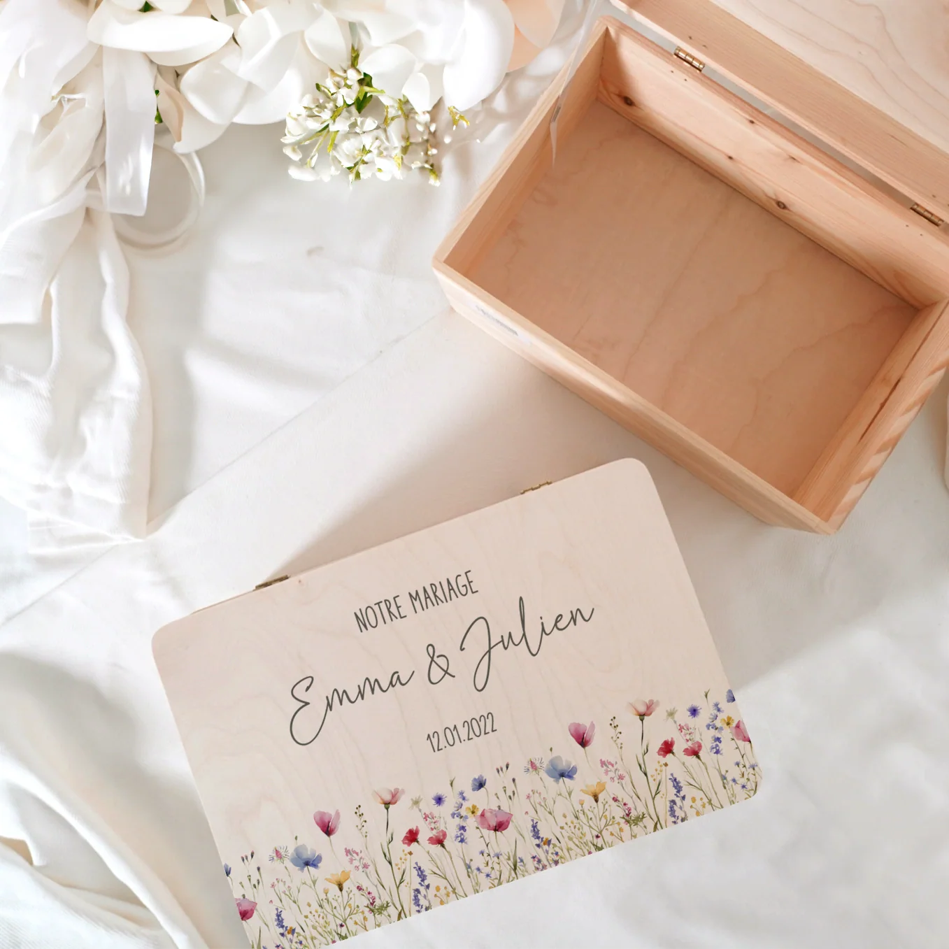 Boîte à souvenirs de mariage personnalisée « Fleurs » - Image 10