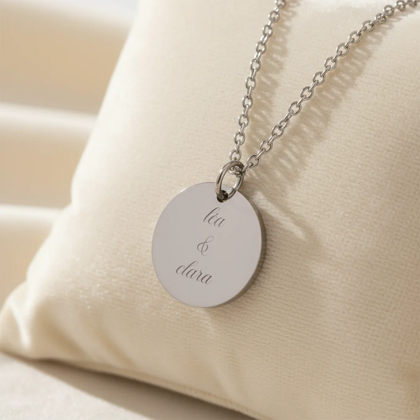 Collier personnalisé avec gravure « Besties » - Image 12