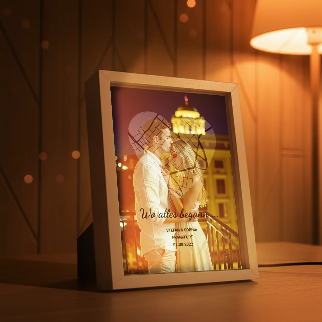 LED Bilderrahmen mit personalisiertem Bild "Wo alles begann" - Image 3