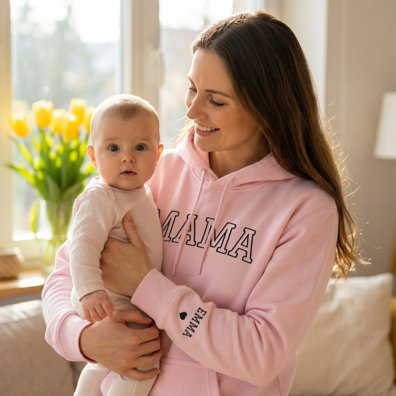 Personalisierter Hoodie bestickt "Mama" - Image 3