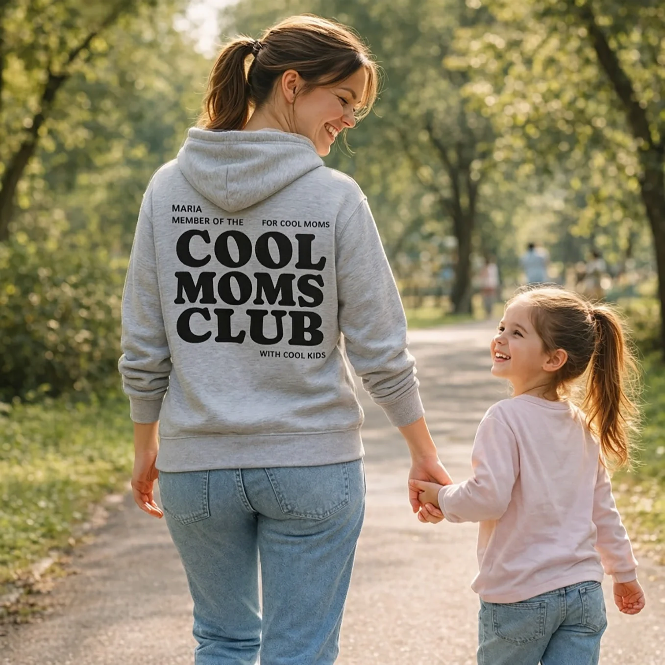 Personalisierter Hoodie "Cool Moms Club" - Image 6