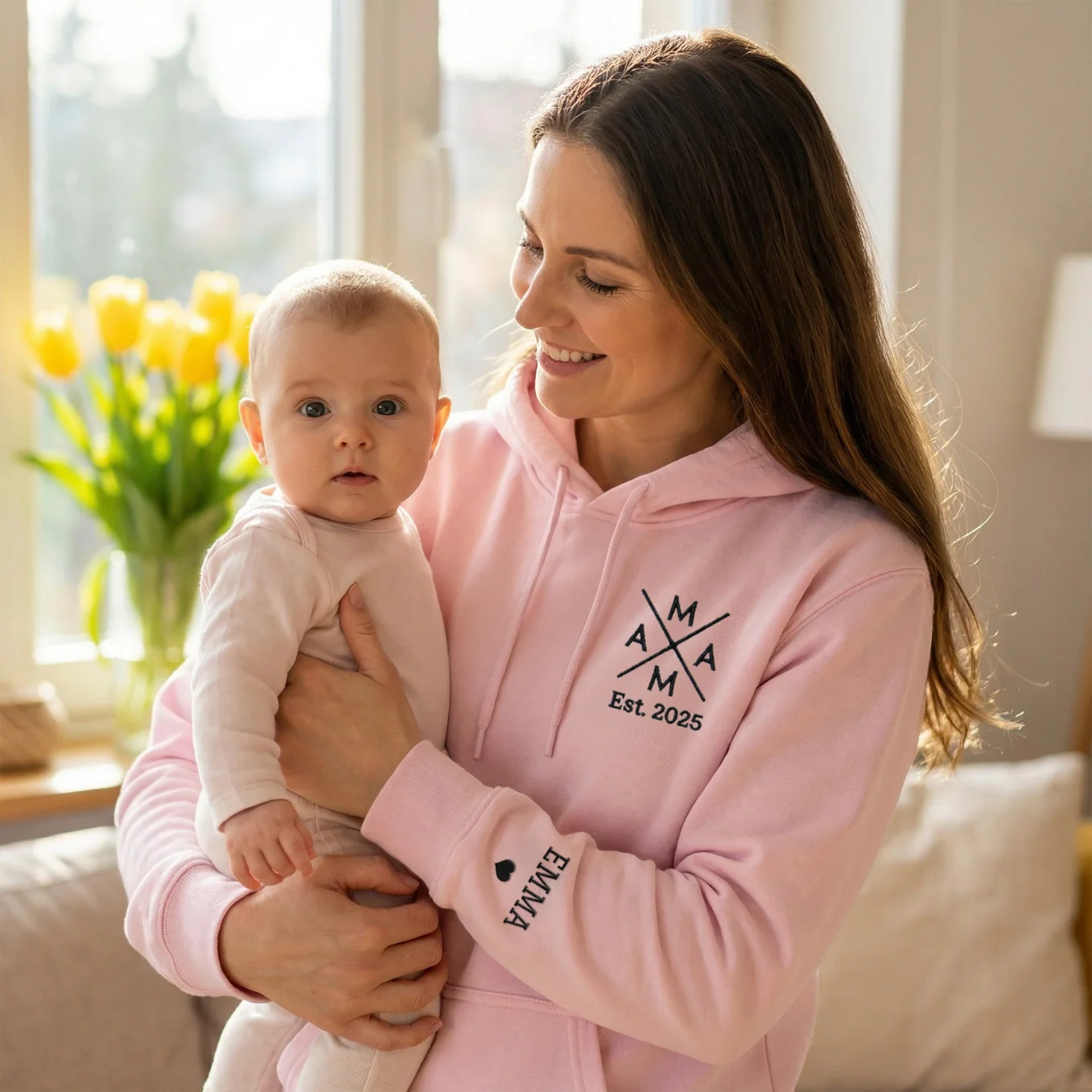 Personalisierter Hoodie bestickt "Mama Cross" - Image 4