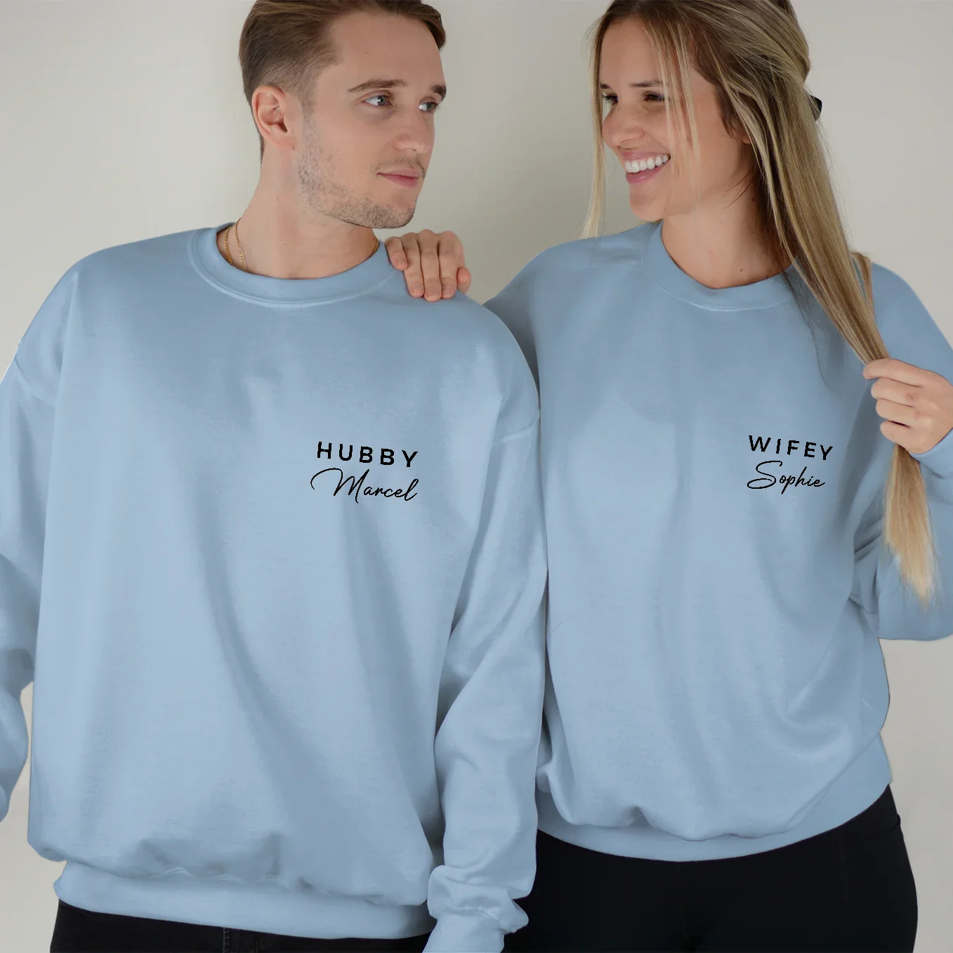 Pull look partenaire personnalisé « Hubby &amp; Wifey » - Image 2