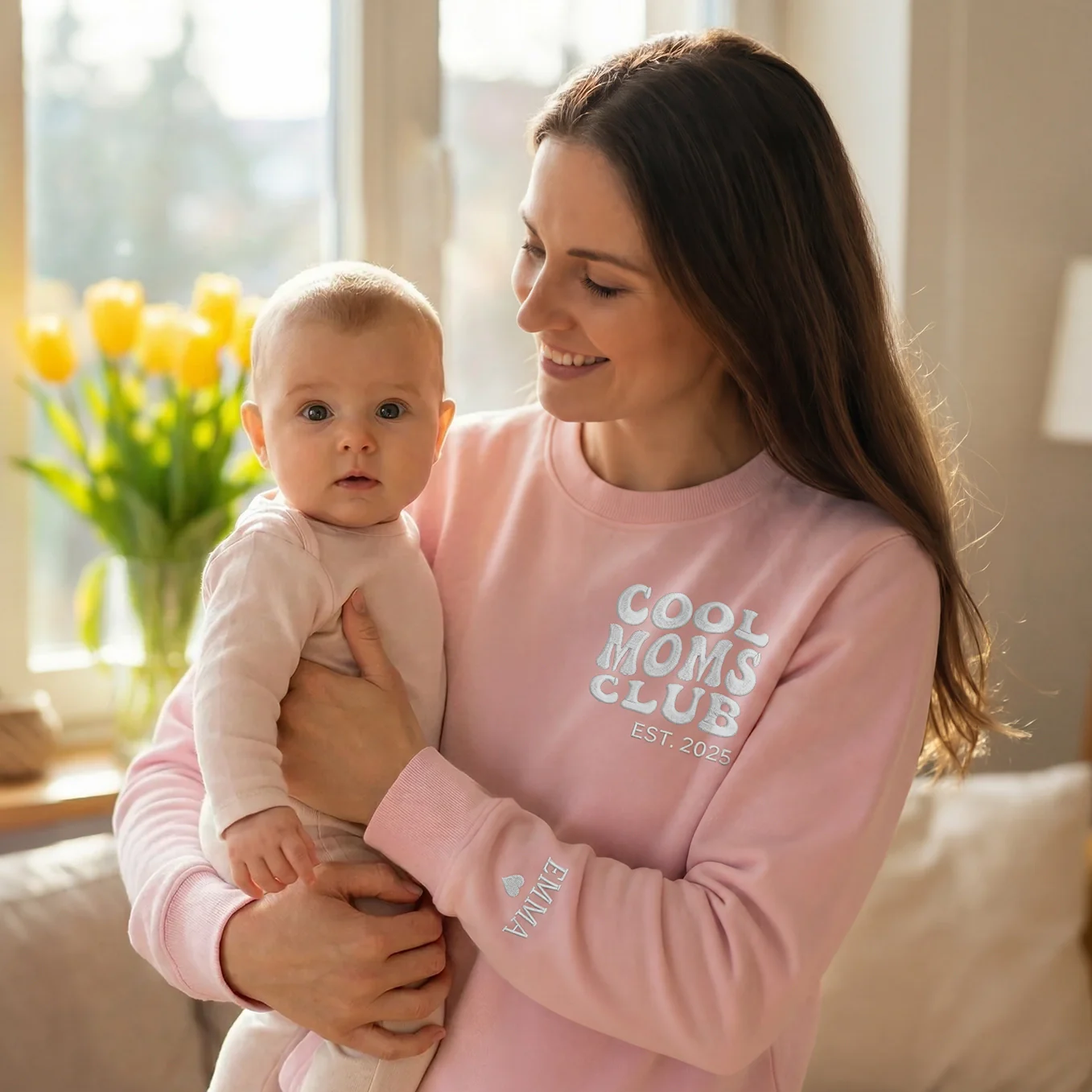 Personalisierter Sweater bestickt "Cool Moms Club" - Image 3