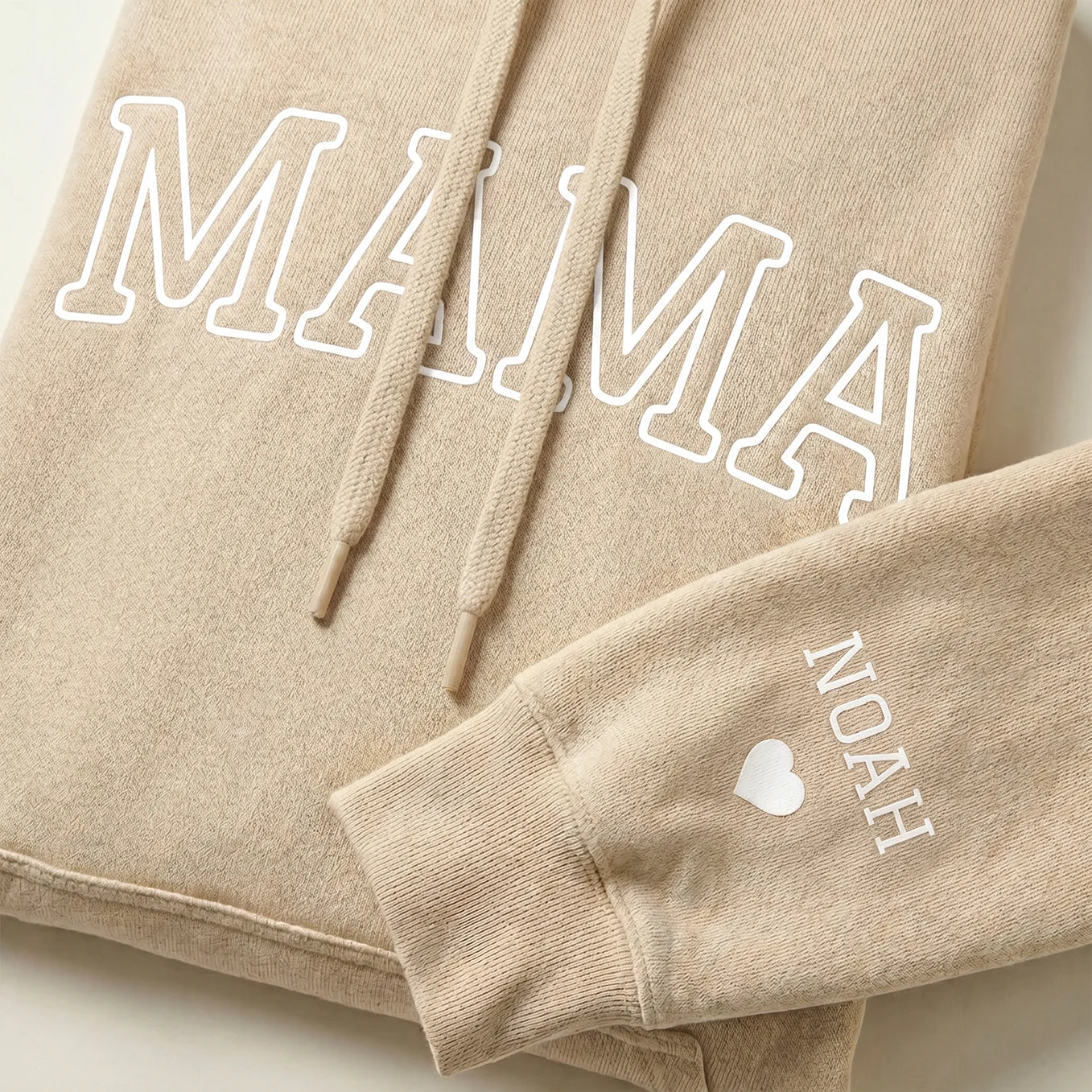 Sweat à Capuche Personnalisé "MAMAN" avec Impression sur Manche - Image 2