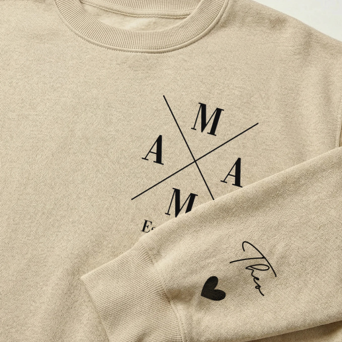 Sweat personnalisé "Mama Cross" avec impression manche - Image 2