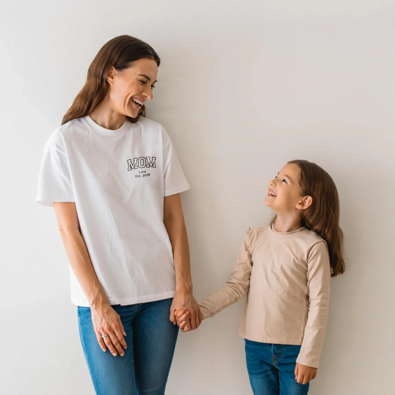 T-shirt oversize personnalisé "Maman" - Image 5