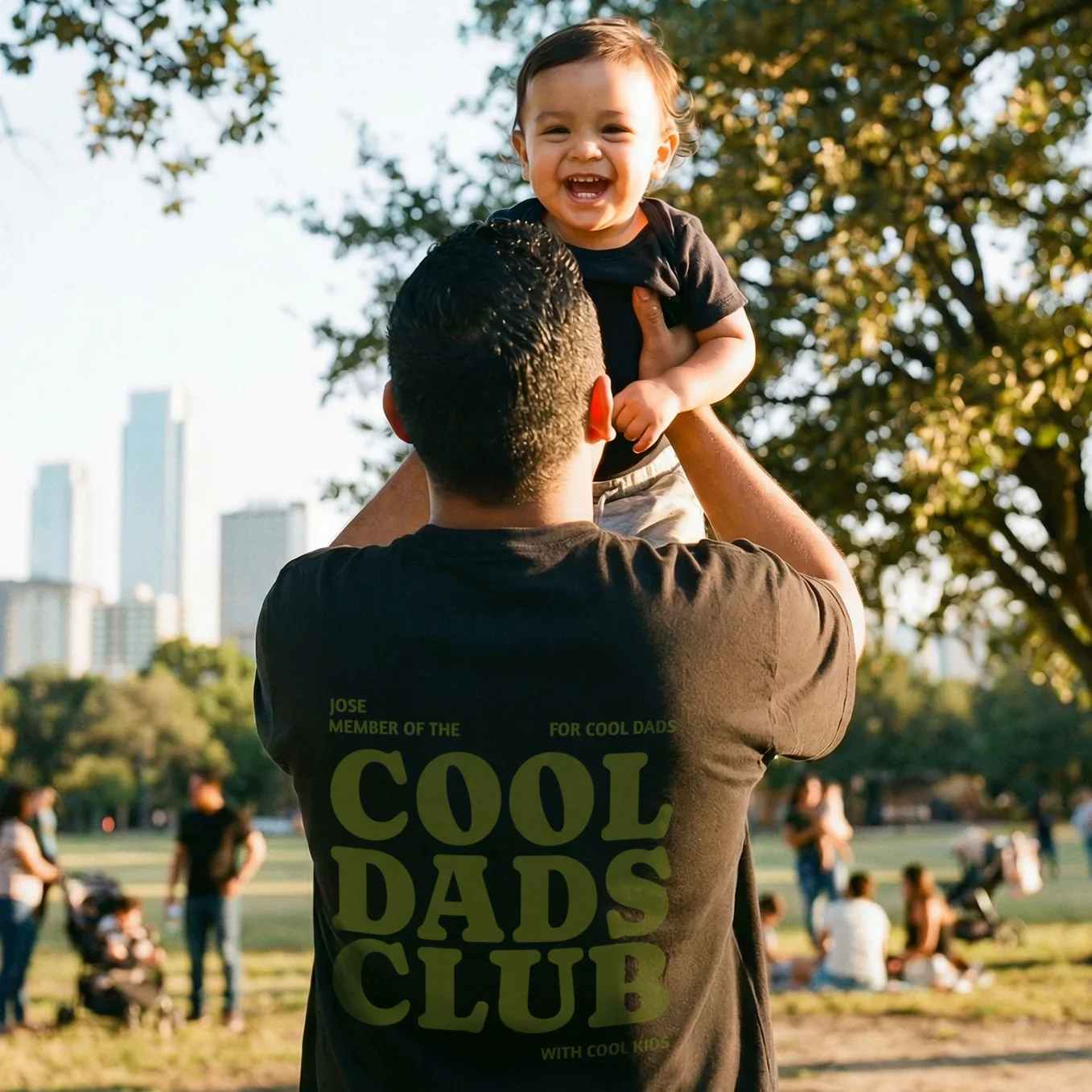 (US) Personalisiertes Oversized Shirt "Cool Dads Club" - Image 4