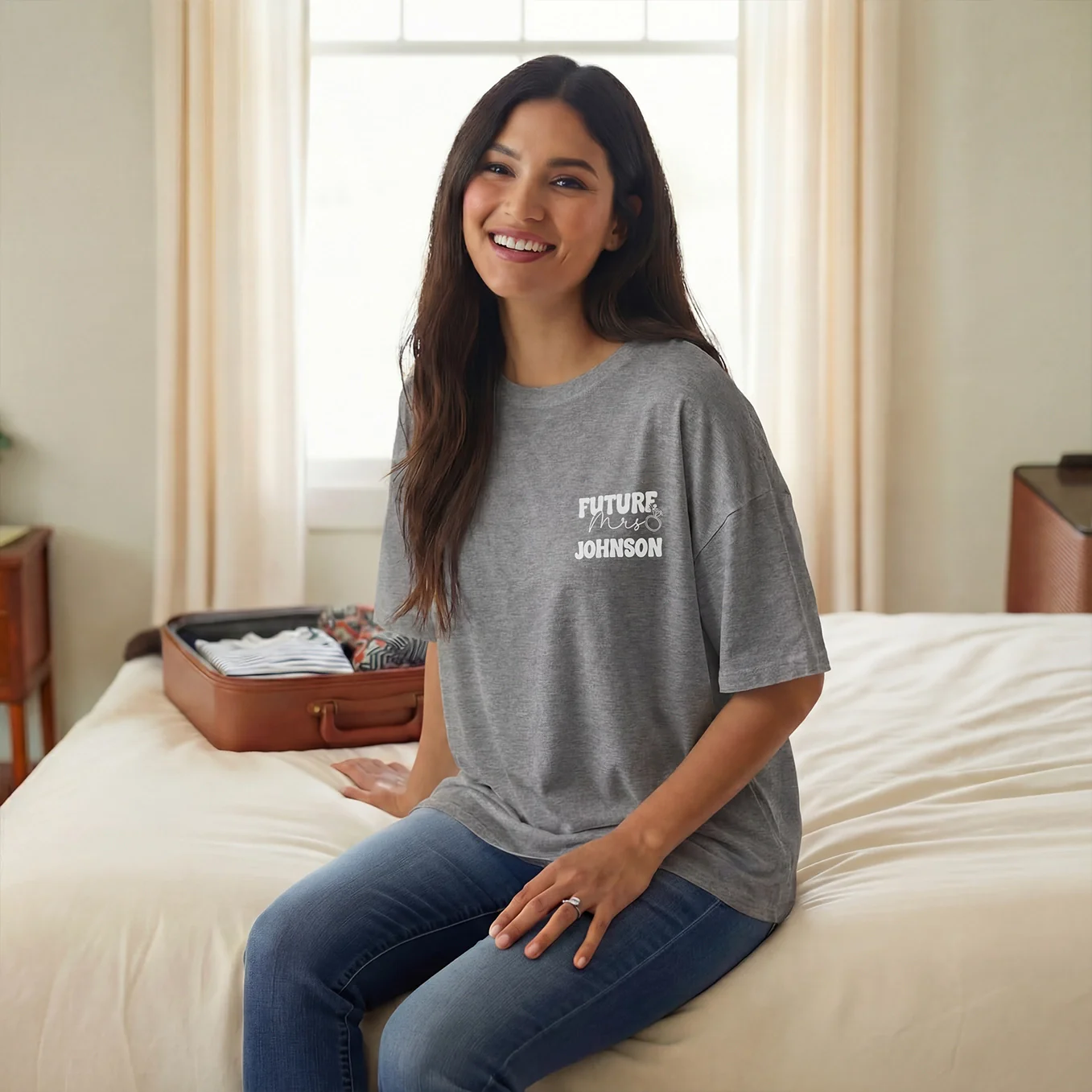 (US) Personalisiertes Oversized T-Shirt "In My Engaged Era" - Image 9